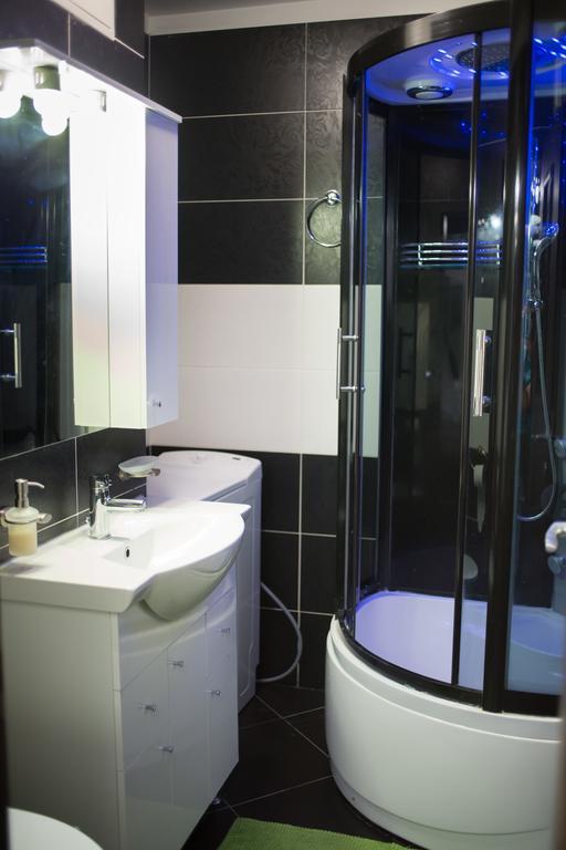 Studio G By Mrg Apartments Бухарест Номер фото